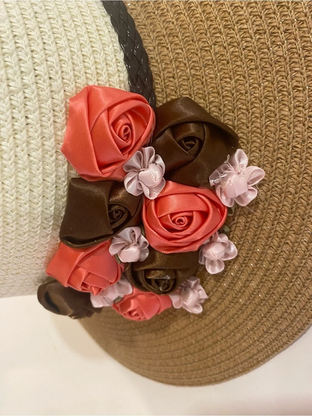 Two-Tone Straw Sun Hat with Cream Interior